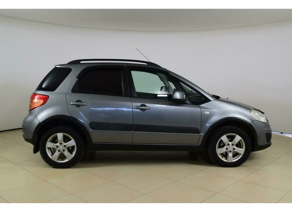 Suzuki SX4 1.6 AT (112 л.с.) 4WD