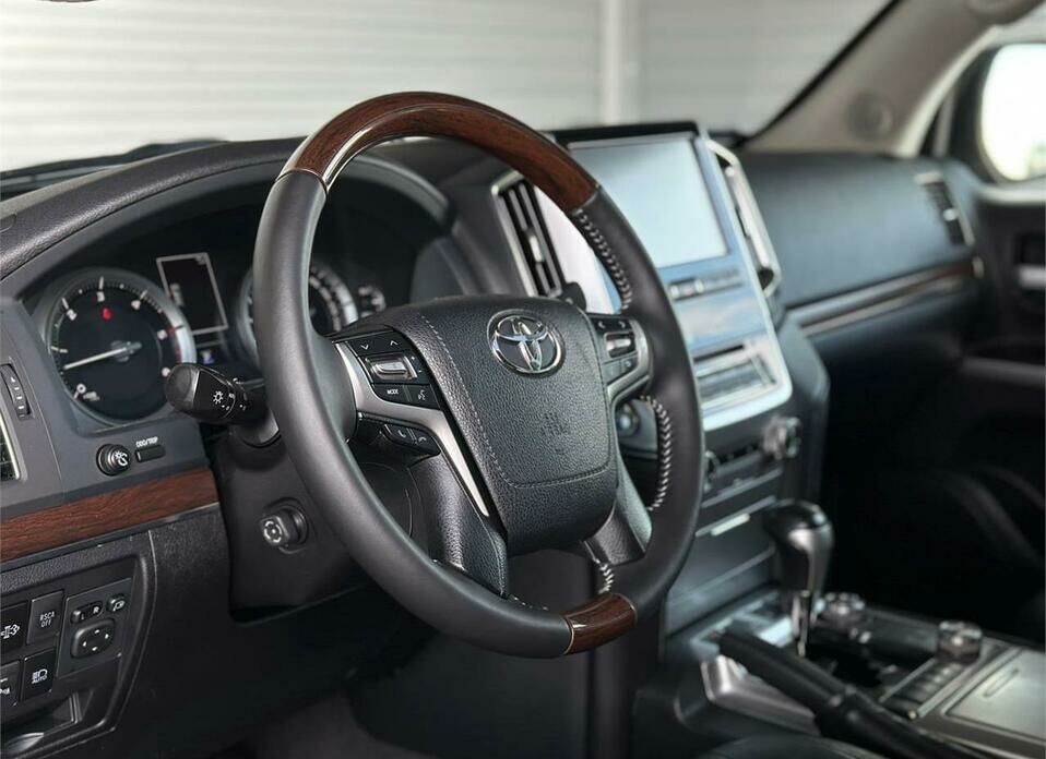 Toyota Land Cruiser 4.5d AT (249 л.с.) 4WD