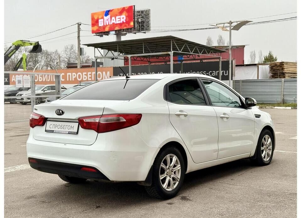 Kia Rio, III 4-speed 1.6 AT (123 л.с.)