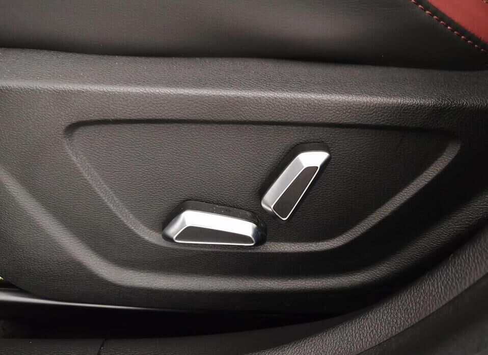 Geely Coolray, I 1.5 AMT (150 л.с.)