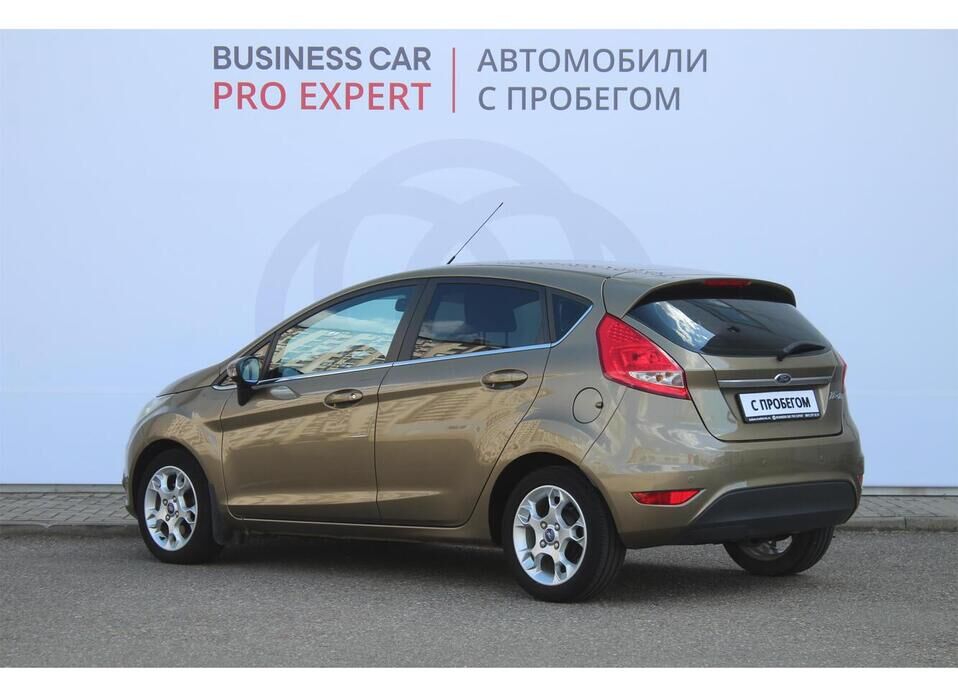 Ford Fiesta 1.4 AT (96 л.с.)