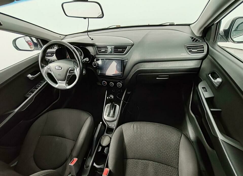 Kia Rio 1.6 AT (123 л.с.)