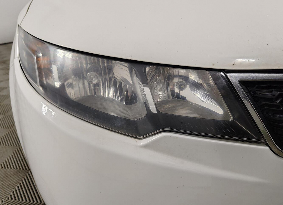 Kia Cerato, II 5-speed 1.6 MT (126 л.с.)