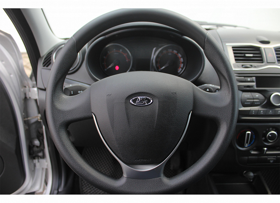 LADA (ВАЗ) Granta, I Рестайлинг Euro-2 1.6 MT (90 л.с.)