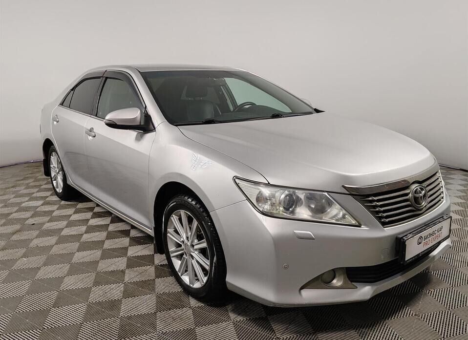 Toyota Camry, VII (XV50) 3.5 AT (249 л.с.)