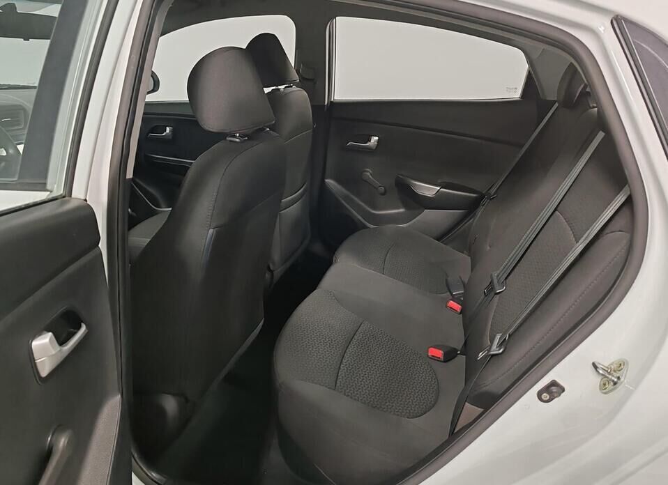 Kia Rio, III 1.4 AT (107 л.с.)
