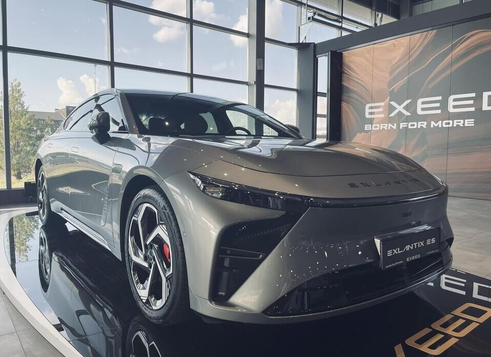 EXEED Exlantix ES 1.5hyb AT (469 л.с.) 4WD