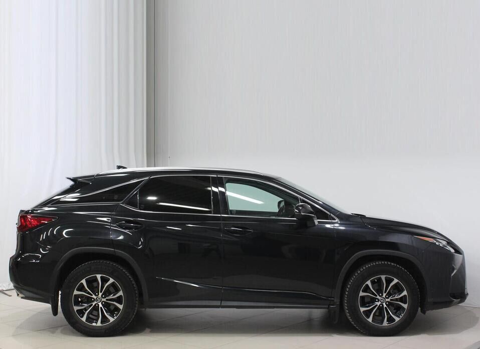 Lexus RX, IV 200t 2.0 AT (238 л.с.) 4WD