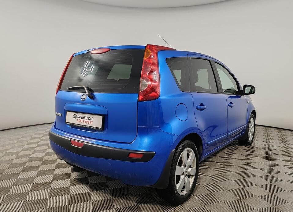 Nissan Note, I 1.6 AT (110 л.с.)