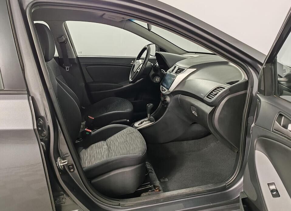 Hyundai Solaris 1.4 AT (107 л.с.)