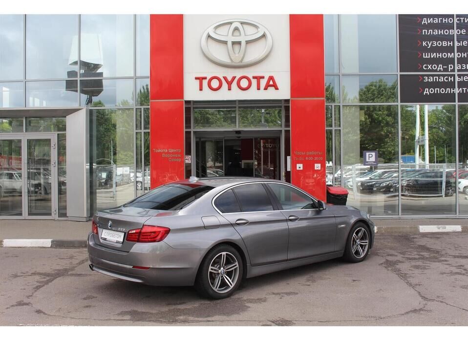 BMW 5 серии, VI (F10/F11/F07) 528i xDrive 2.0 AT (245 л.с.) 4WD