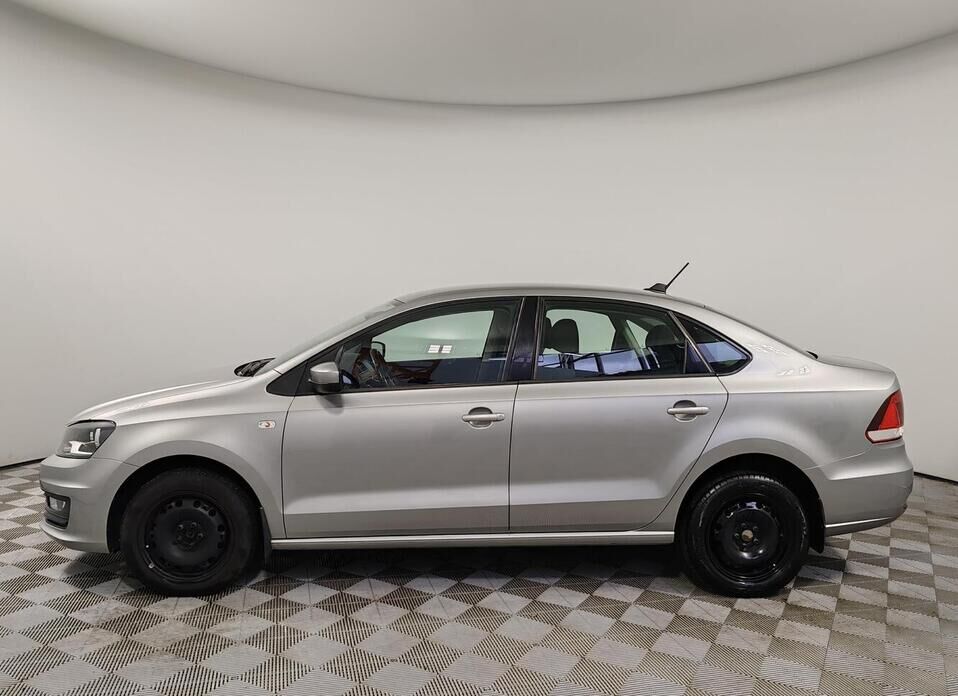 Volkswagen Polo, V Рестайлинг 1.6 AT (110 л.с.)