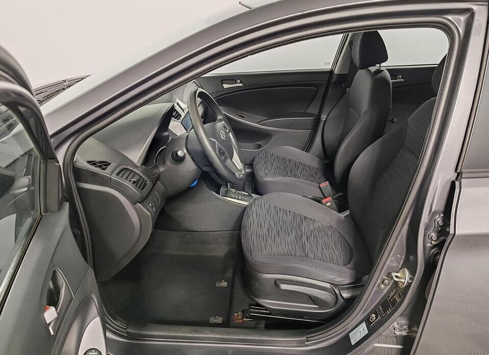 Hyundai Solaris 1.4 AT (107 л.с.)