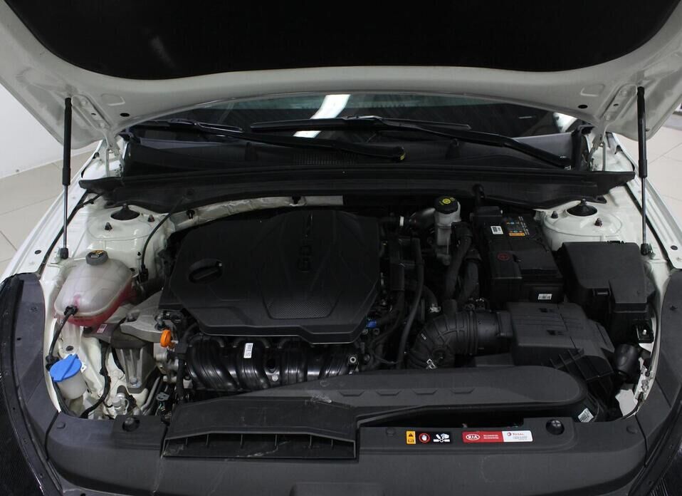 Kia K5 2.5 AT (194 л.с.)