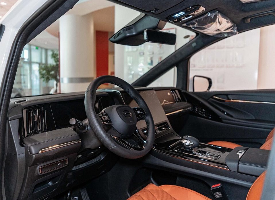 GAC M8 2.0 AT (231 л.с.)