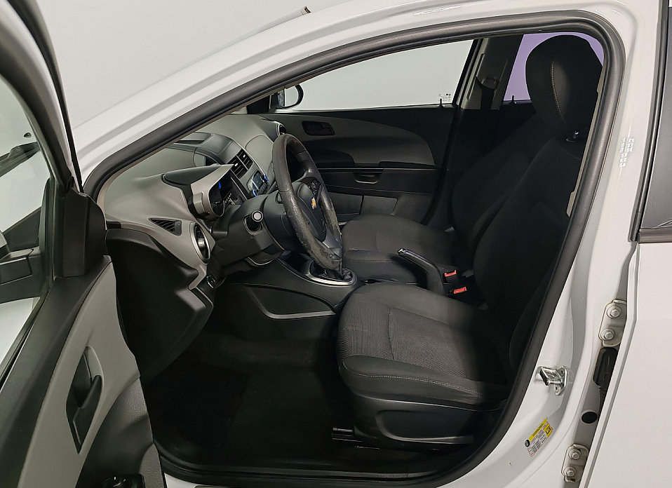 Chevrolet Aveo, II 1.6 MT (115 л.с.)