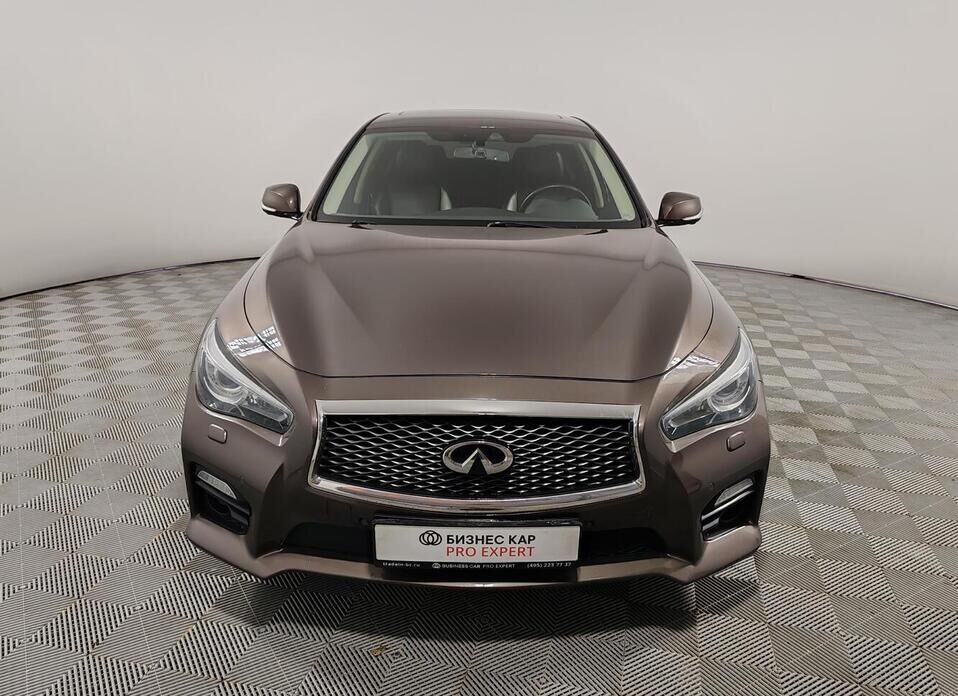 Infiniti Q50 2.0 AT (211 л.с.)