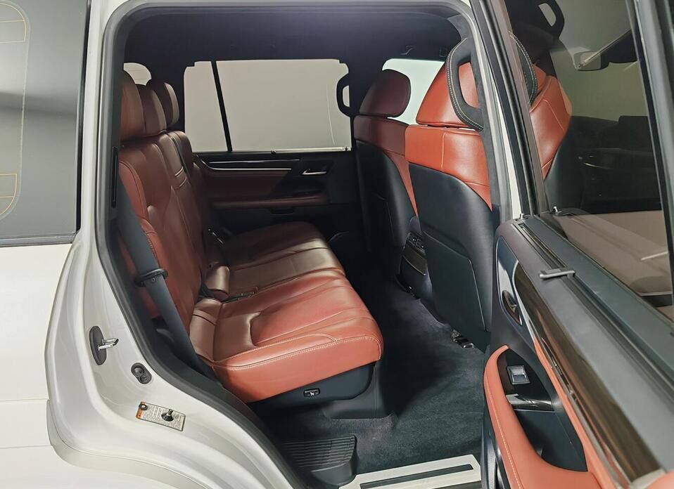 Lexus LX 450d 4.5d AT (272 л.с.) 4WD