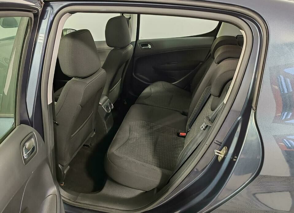 Peugeot 308 1.6 MT (120 л.с.)