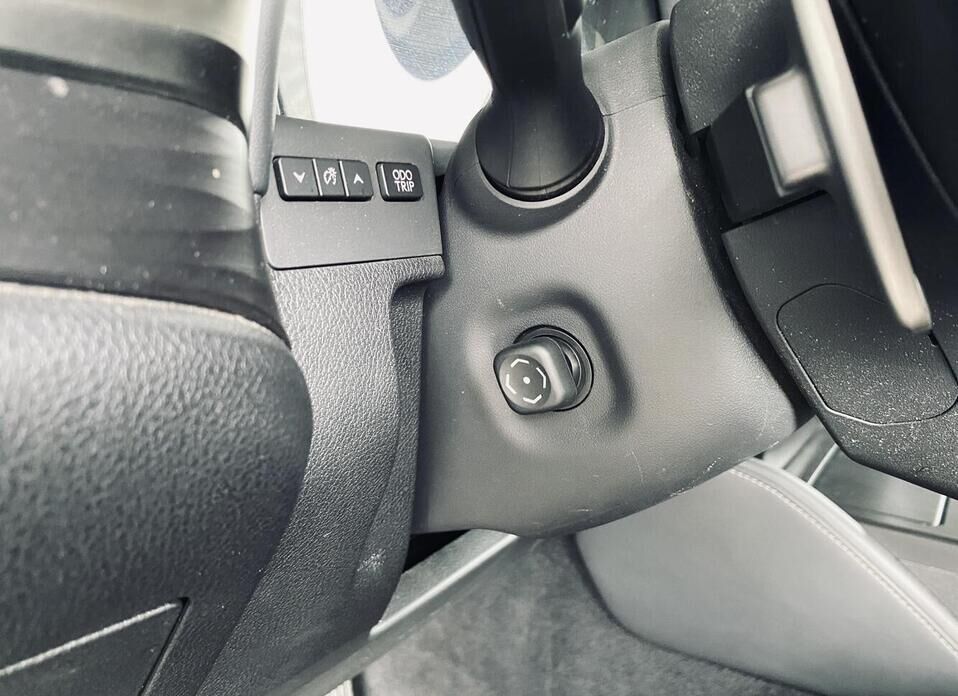 Lexus ES, VII 250 2.5 AT (200 л.с.)