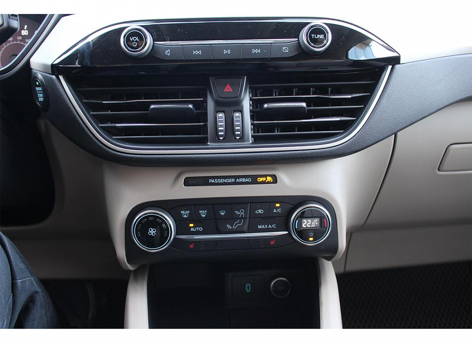 Ford Escape, III Рестайлинг 1.5 AT (182 л.с.)