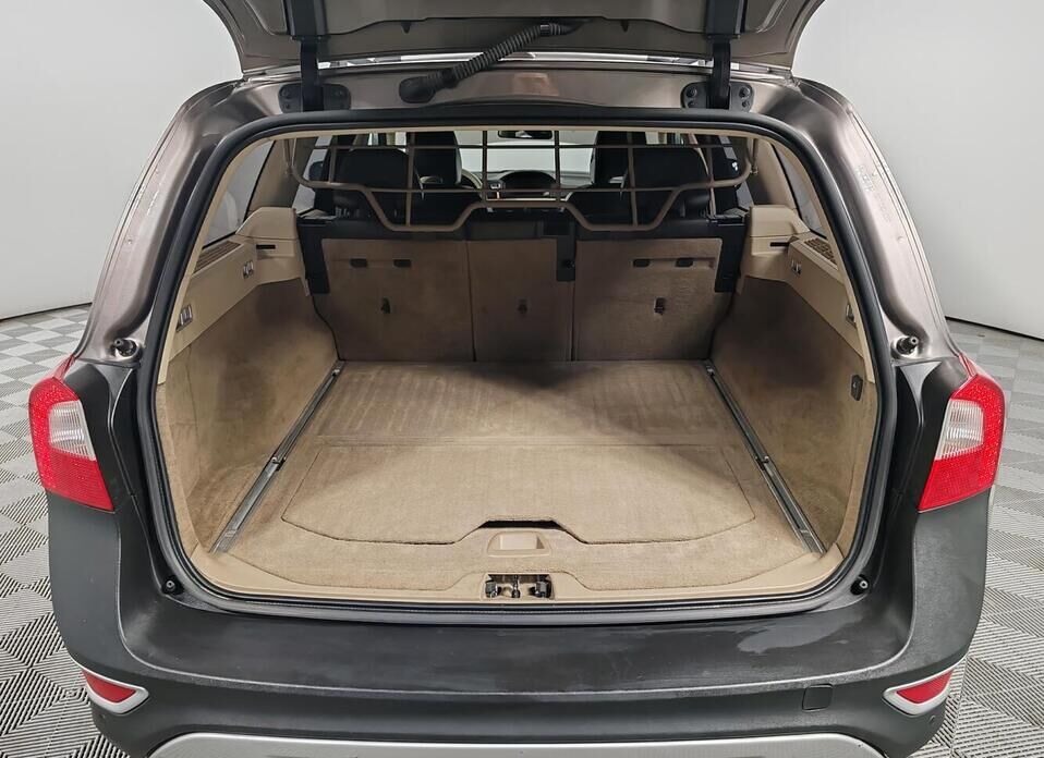 Volvo XC70, II 2.4d AT (163 л.с.) 4WD