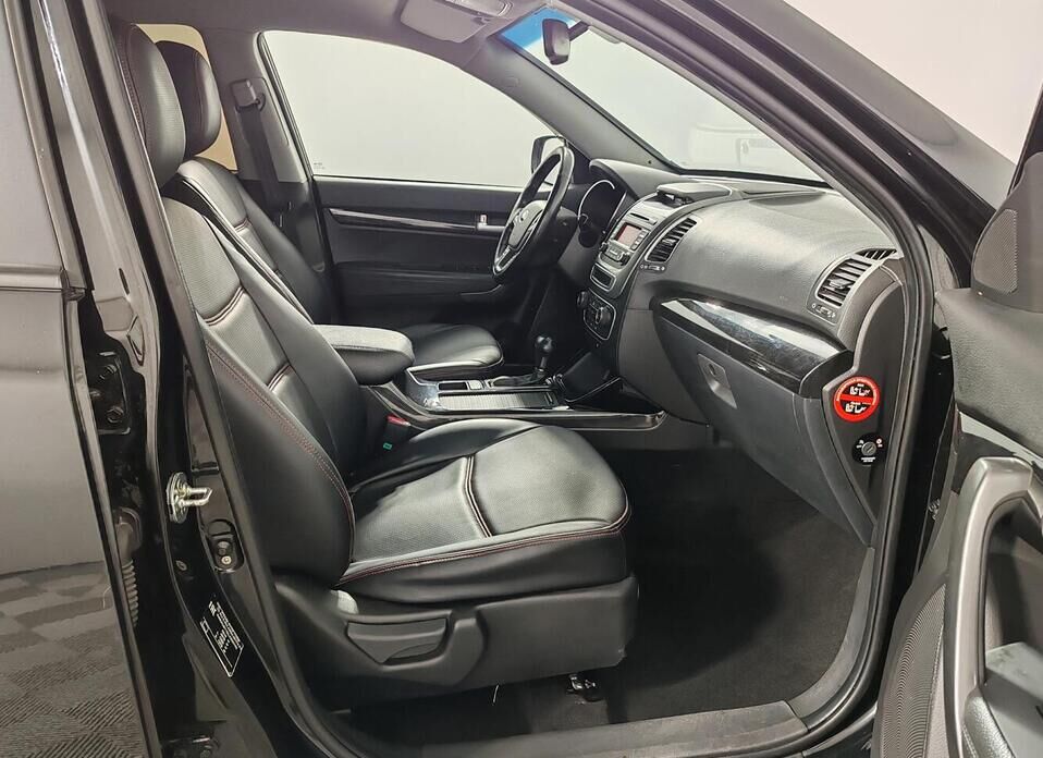 Kia Sorento, II Рестайлинг 2.4 MT (175 л.с.) 4WD