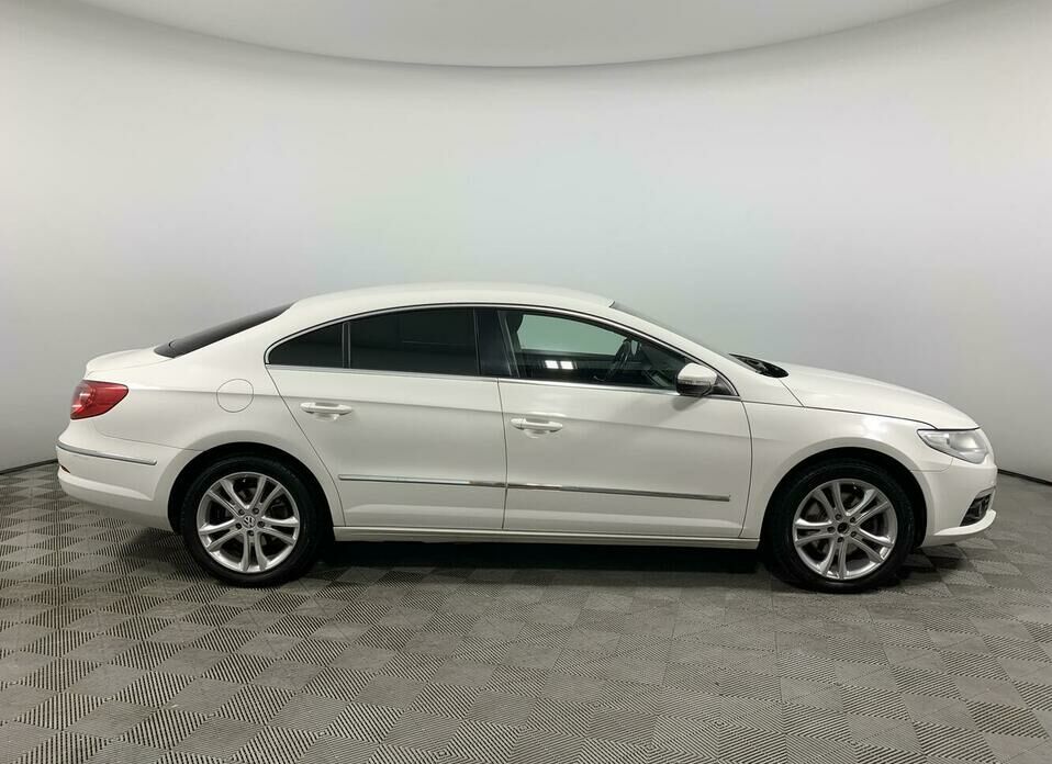 Volkswagen Passat CC 1.8 AMT (152 л.с.)