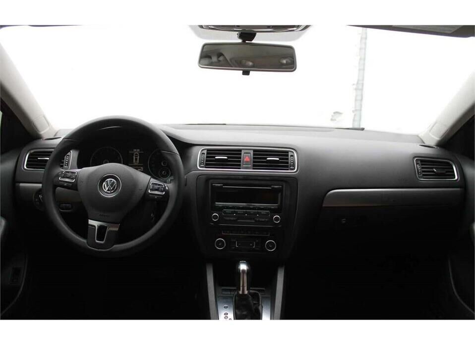 Volkswagen Jetta, VI 1.4 AMT (150 л.с.)
