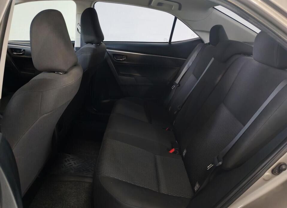 Toyota Corolla 1.6 CVT (122 л.с.)