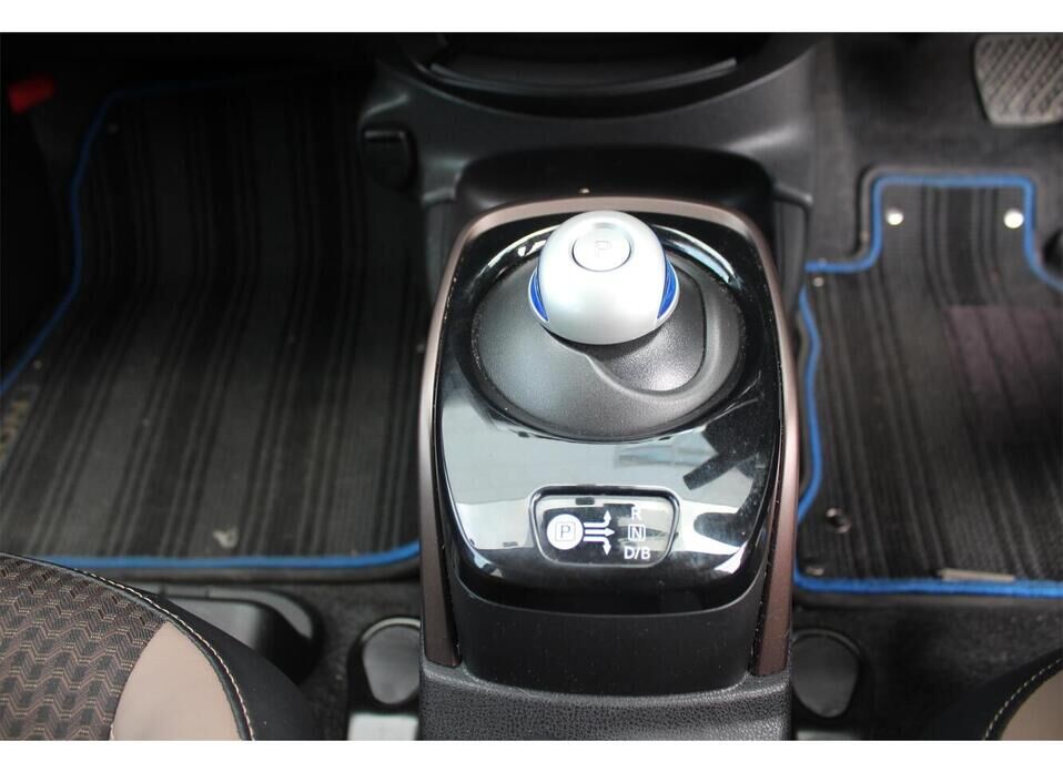 Nissan Note 1.2 CVT (98 л.с.)
