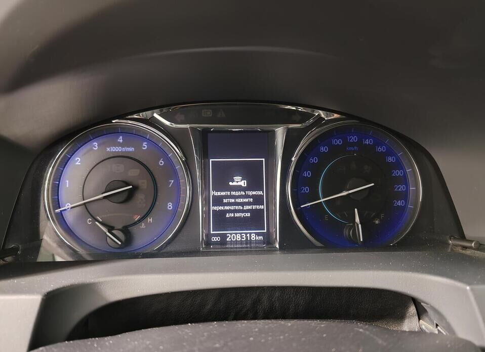 Toyota Camry, VII (XV50) Рестайлинг 2.0 AT (150 л.с.)