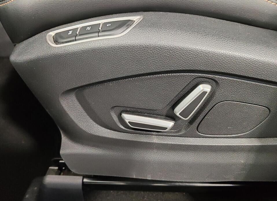 Geely Okavango, I Рестайлинг 2.0 AMT (200 л.с.)