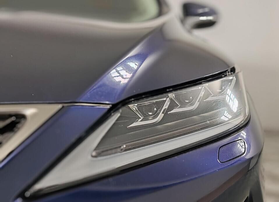 Lexus RX, IV Рестайлинг 300 2.0 AT (238 л.с.)