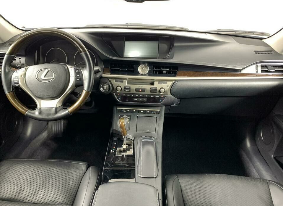 Lexus ES 350 3.5 AT (249 л.с.)