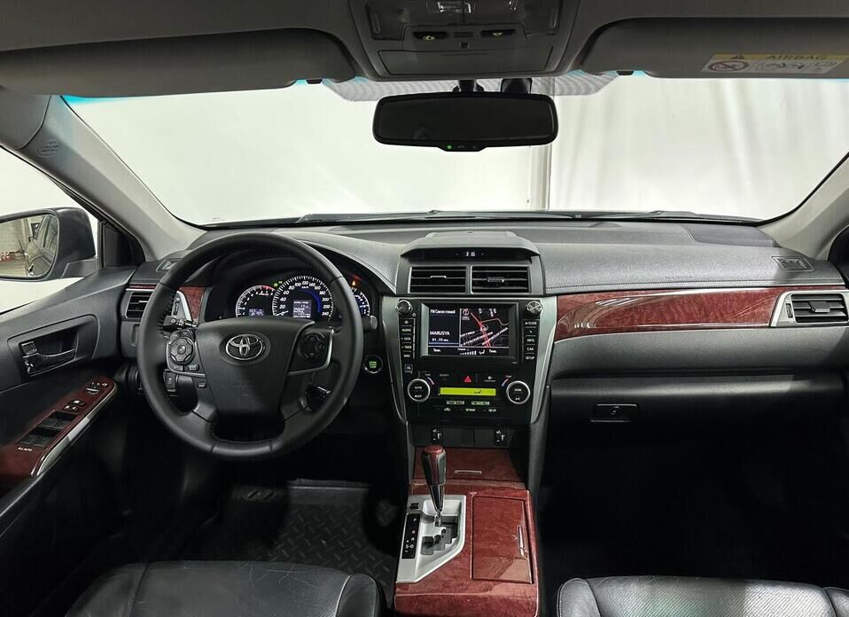 Toyota Camry, VII (XV50) 2.5 AT (181 л.с.)