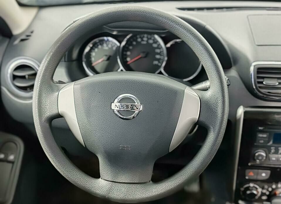 Nissan Terrano 2.0 AT (143 л.с.) 4WD