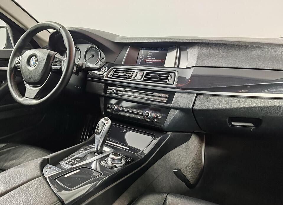 BMW 5 серии, VI (F10/F11/F07) Рестайлинг 528i xDrive 2.0 AT (245 л.с.) 4WD