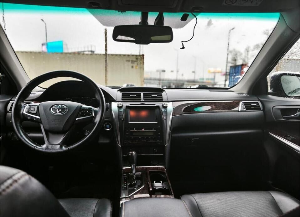 Toyota Camry, VII (XV50) Рестайлинг 2.5 AT (181 л.с.)