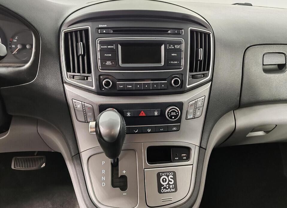 Hyundai H-1, II Рестайлинг 2 2.5d AT (170 л.с.)