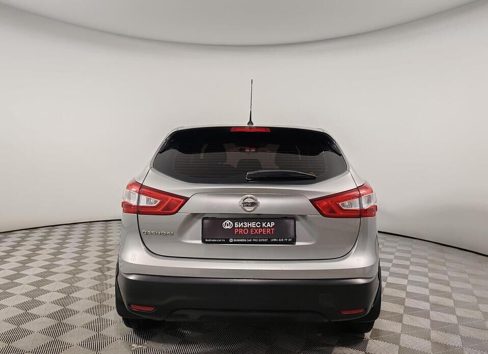 Nissan Qashqai, II 2.0 CVT (144 л.с.) 4WD