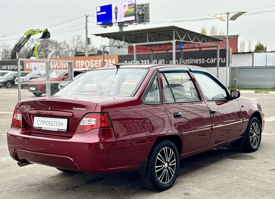 Daewoo Nexia, I Рестайлинг 1.5 MT (80 л.с.)