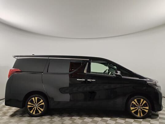 Toyota Alphard, 2021&nbsp;г., 135&nbsp;747&nbsp;км