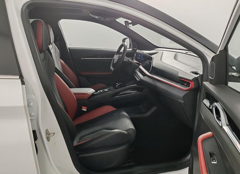 Geely Coolray, I Рестайлинг 1.5 AMT (147 л.с.)