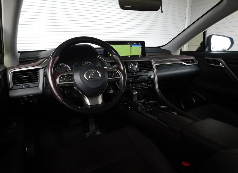 Lexus RX, IV Рестайлинг 300 2.0 AT (238 л.с.) 4WD