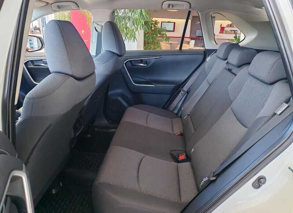 Toyota RAV4, V (XA50) 2.0 CVT (173 л.с.) 4WD