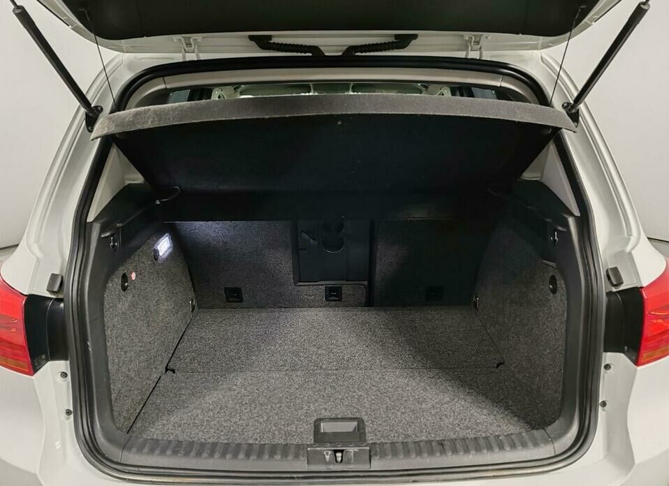 Volkswagen Tiguan 2.0 AT (170 л.с.) 4WD