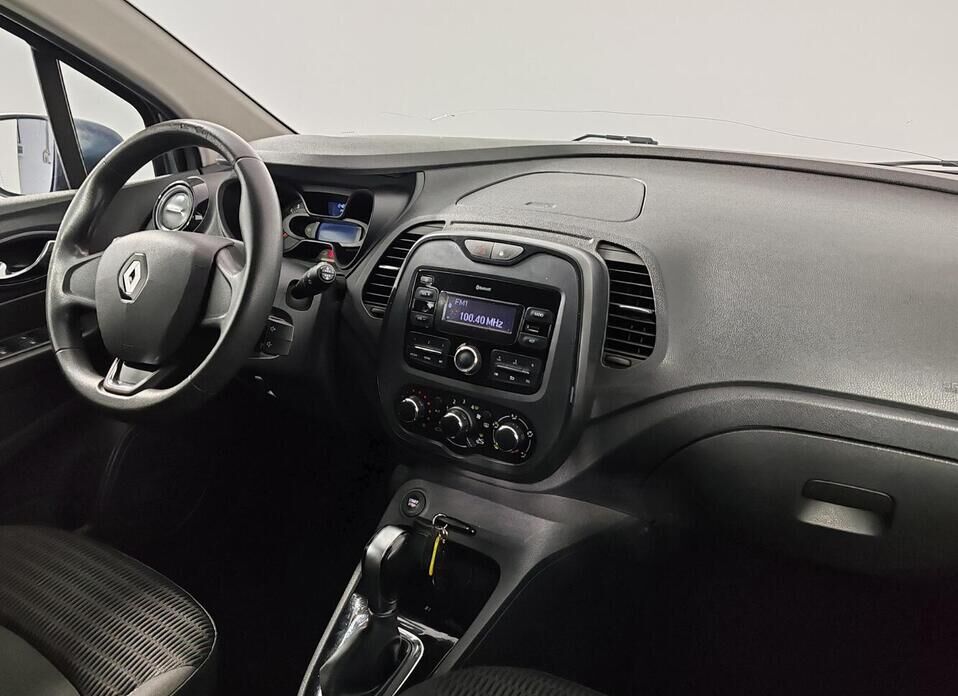 Renault Kaptur, I 1.6 CVT (114 л.с.)