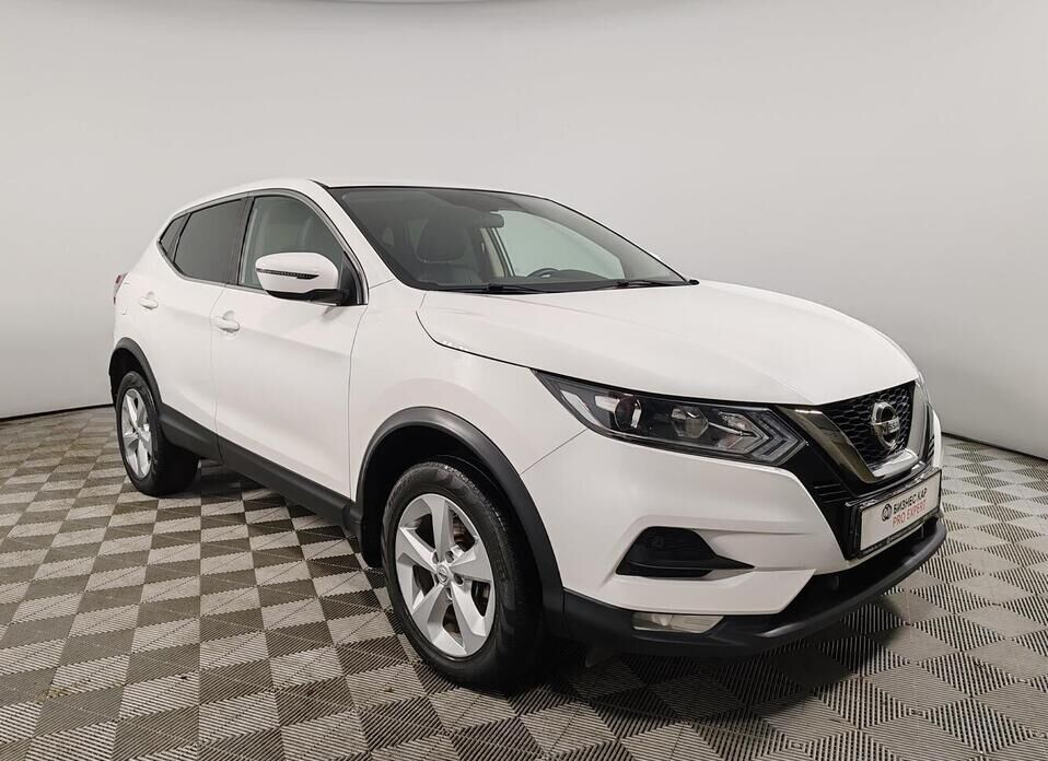 Nissan Qashqai, II Рестайлинг 2.0 CVT (144 л.с.)