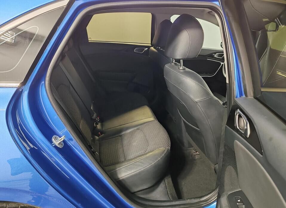 Kia Ceed, III 1.6 AT (128 л.с.)